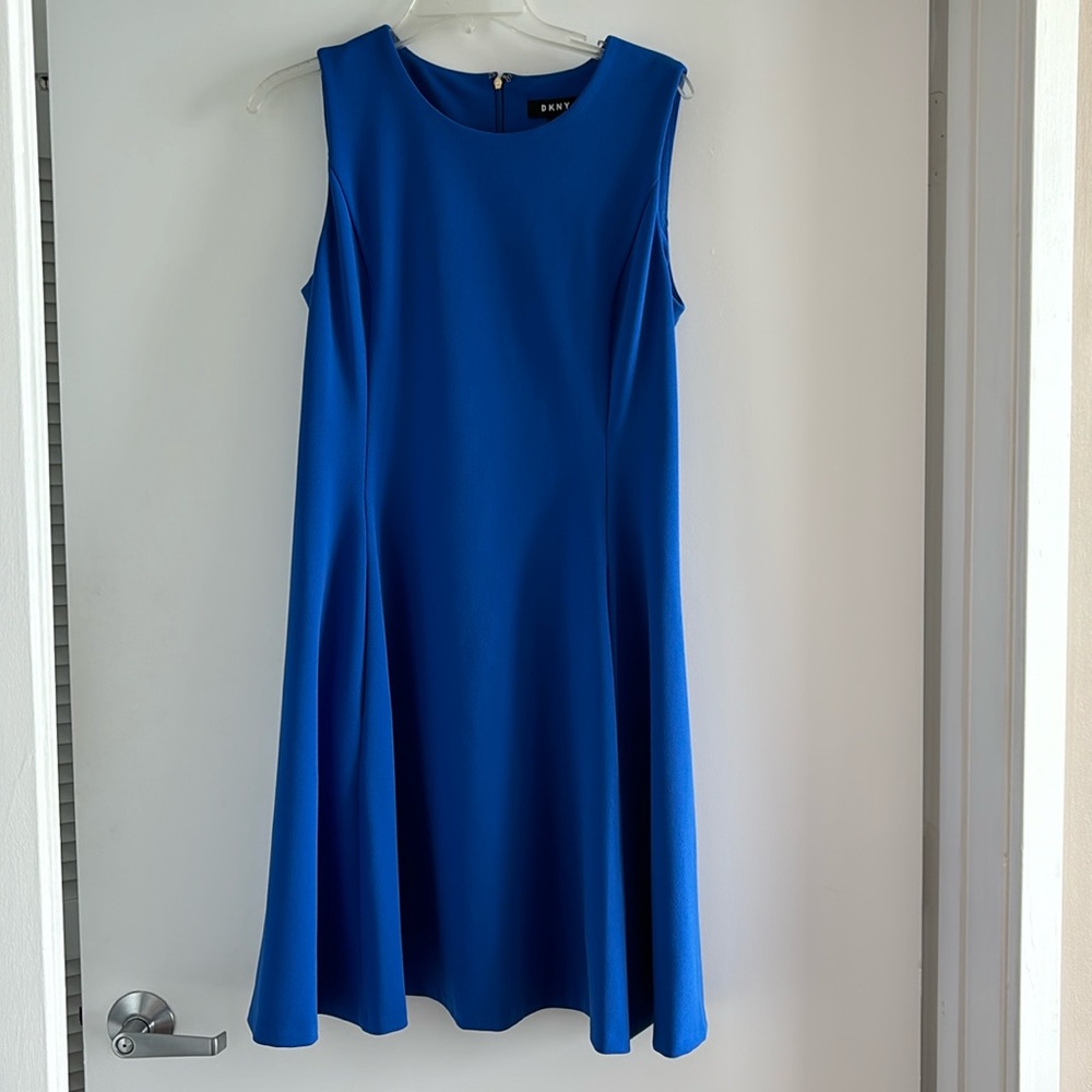 DKNY Size 10 blue dress with pockets